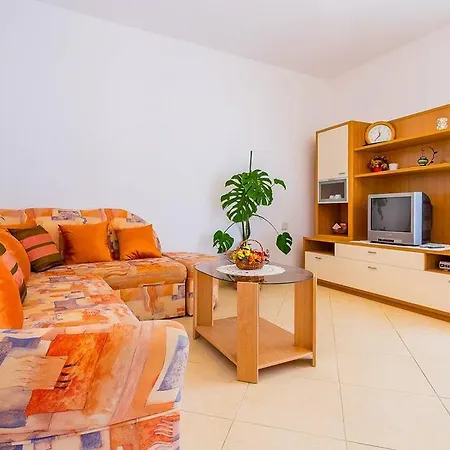 Apartment Milka *